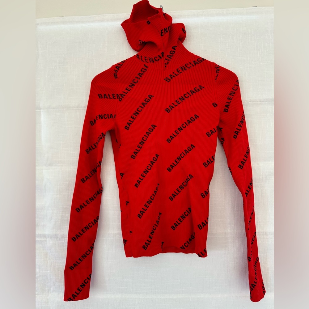 Balenciaga turtleneck logo sweater in red and black